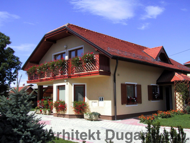 Rožmarin 18,40 m x 11,79 m - 193,14 m2 Rožmarin