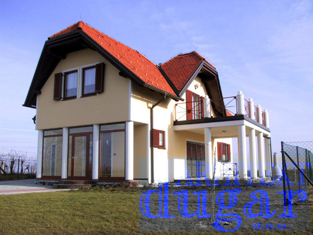 Vrtnica 12,90 m x 12,90 m - 252,50 m2 Vrtnica